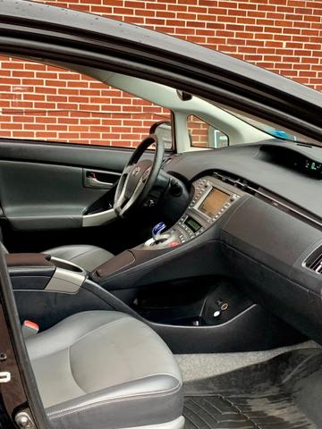 Photo of 2015 Black Toyota Prius