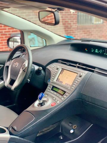 Photo of 2015 Black Toyota Prius