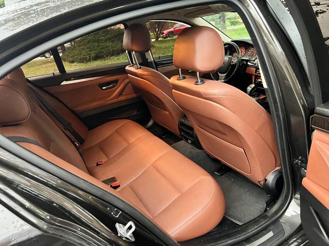 Photo of 2016 Brown BMW 528