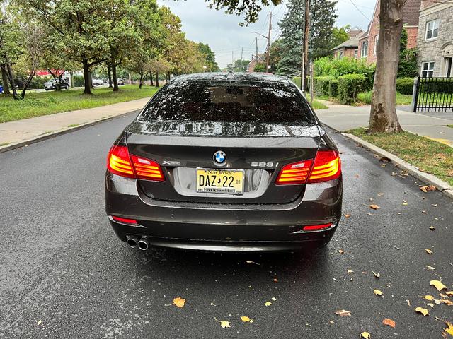 Photo of 2016 Brown BMW 528