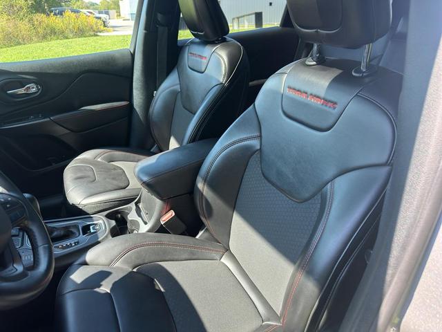Photo of 2020 Billet Silver Metallic Clearcoat Jeep Cherokee