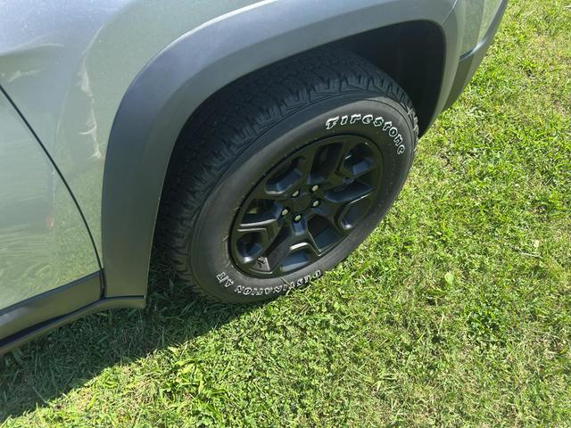 Photo of 2020 Billet Silver Metallic Clearcoat Jeep Cherokee