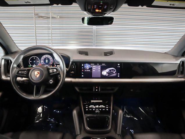 Photo of 2024 Dolomite Sil Porsche Cayenne