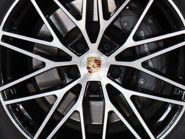 Photo of 2024 Dolomite Sil Porsche Cayenne