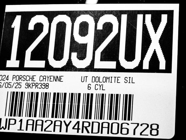 Photo of 2024 Dolomite Sil Porsche Cayenne