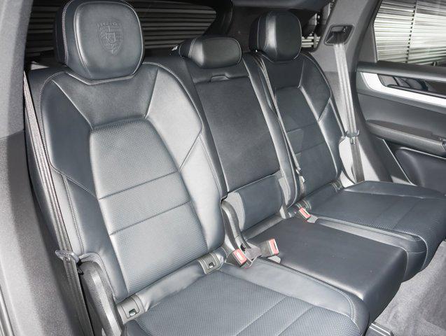 Photo of 2024 Dolomite Sil Porsche Cayenne