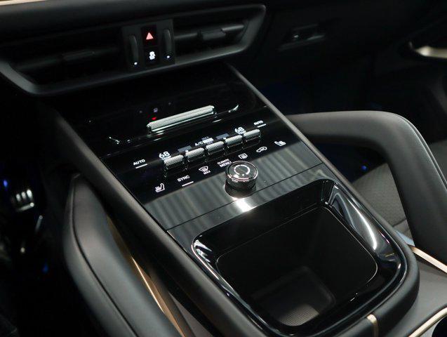 Photo of 2025 Arctic Grey Porsche Cayenne
