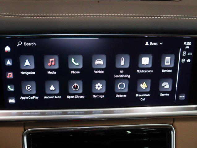 Photo of 2023 Carrara Wht Porsche Panamera