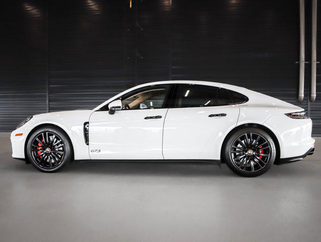 Photo of 2023 Carrara Wht Porsche Panamera
