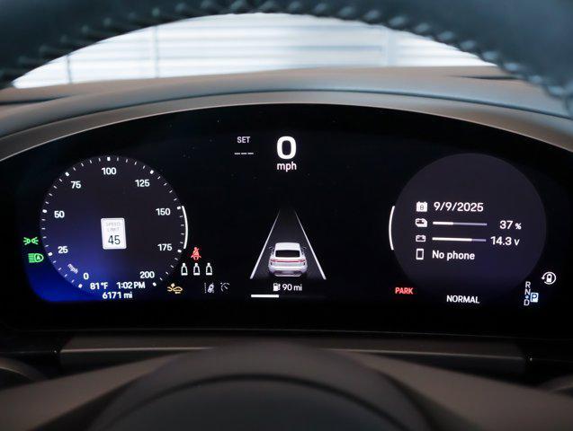 Photo of 2025 Jet Black Porsche Macan