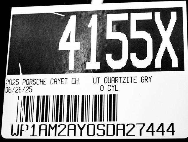 Photo of 2025 Quartzite Gry Porsche Cayenne