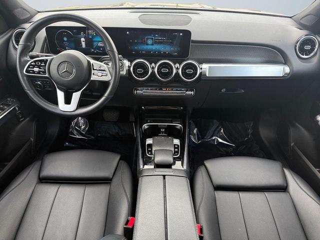 Photo of 2020 Galaxy Blue Metallic Mercedes-Benz GLB 250