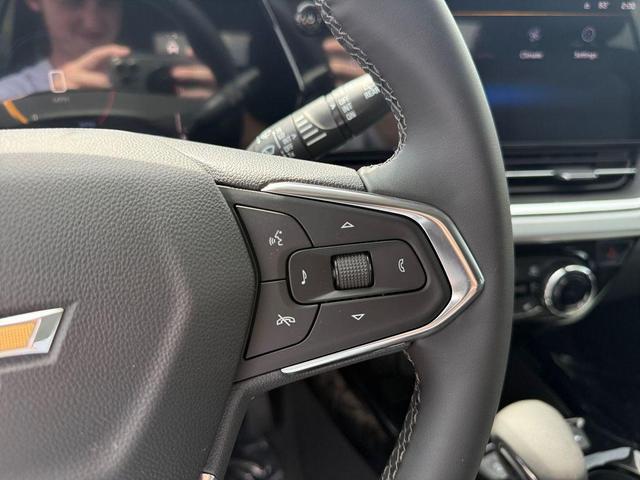 Photo of 2025 Black Metallic Chevrolet Trax