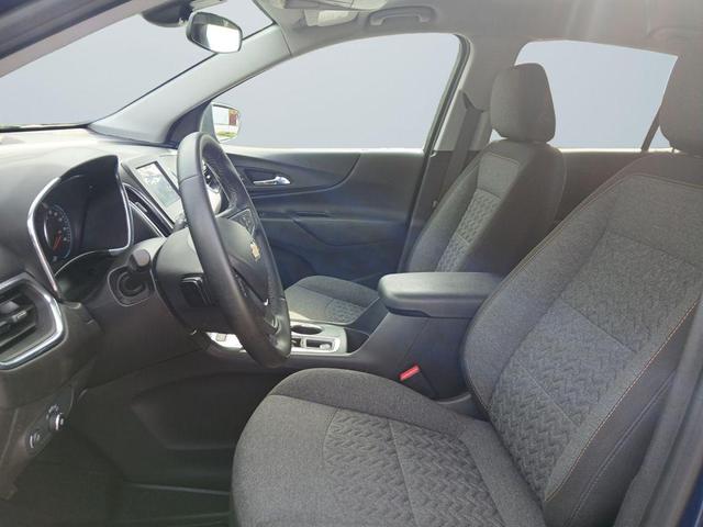Photo of 2023 Blue Glow Metallic Chevrolet Equinox