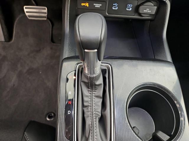 Photo of 2025 Red Honda Civic Hybrid