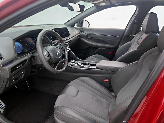 Photo of 2023 Red Hyundai SONATA