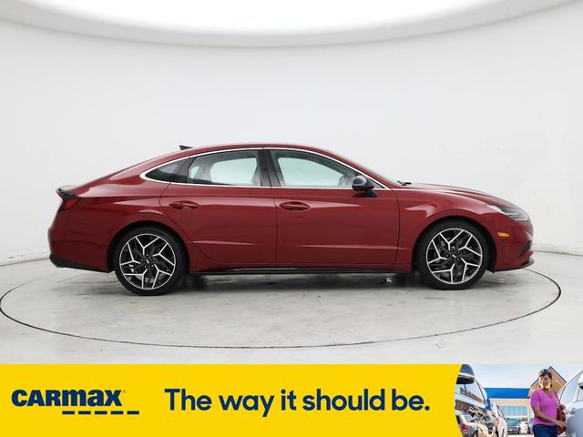 Photo of 2023 Red Hyundai SONATA
