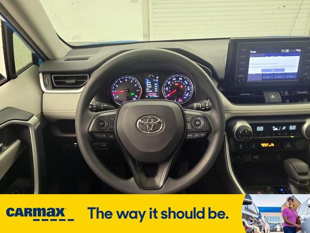 Photo of 2019 Blue Toyota RAV4