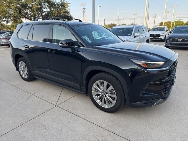 Photo of 2025 Midnight Black Metallic Toyota Grand Highlander
