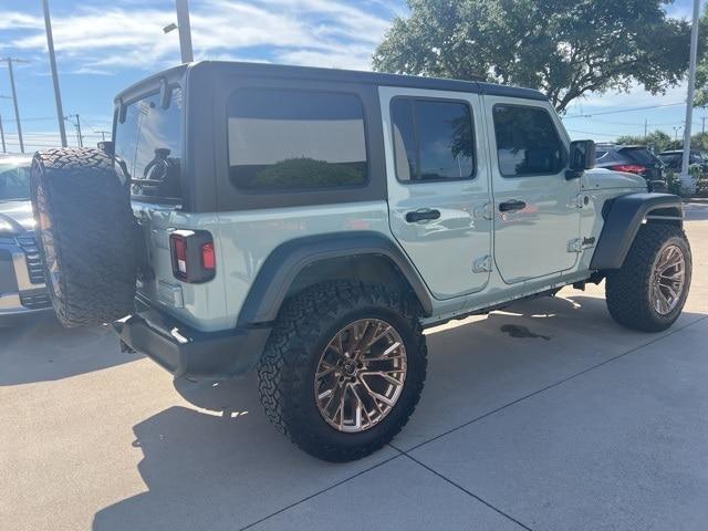 Photo of 2024 Earl Clearcoat Jeep Wrangler
