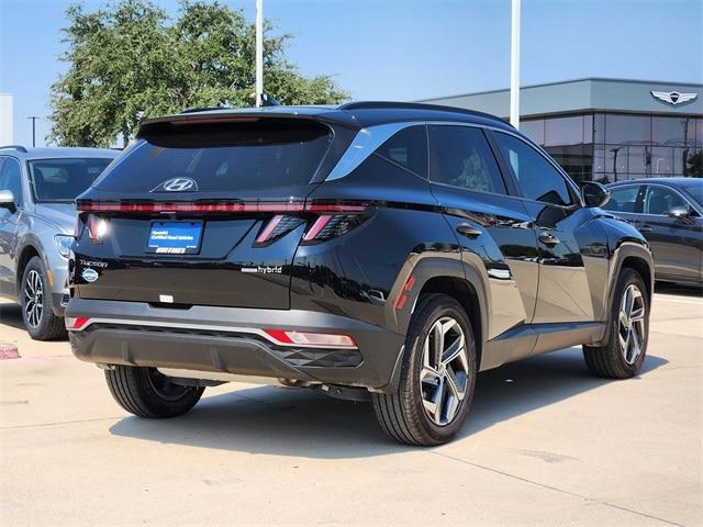 Photo of 2024 Black Pearl Hyundai TUCSON Hybrid