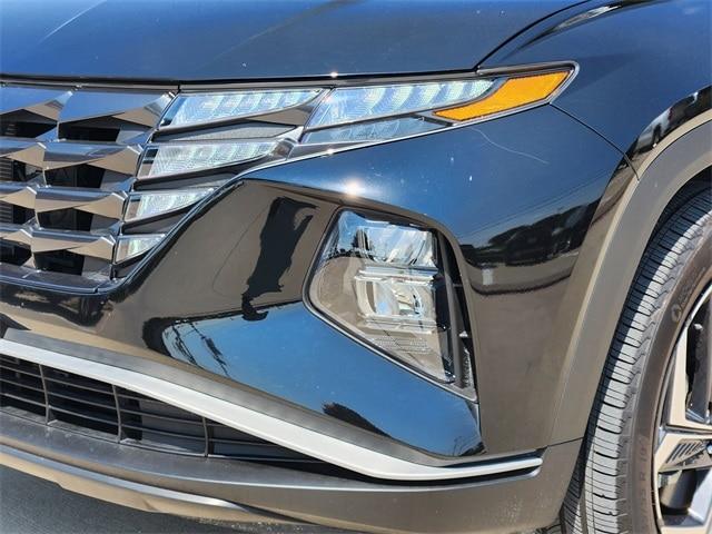 Photo of 2024 Black Pearl Hyundai TUCSON Hybrid