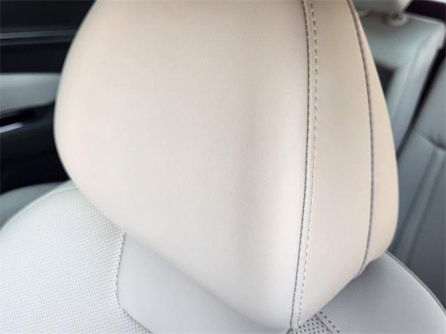 Photo of 2024 Black Pearl Hyundai TUCSON Hybrid