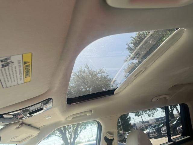 Photo of 2024 White Hyundai SANTA FE