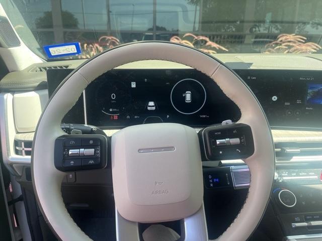Photo of 2024 White Hyundai SANTA FE