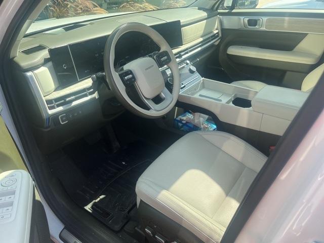 Photo of 2024 White Hyundai SANTA FE