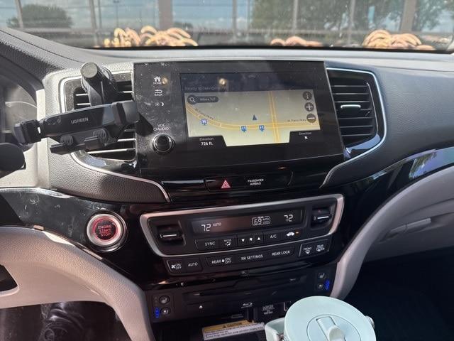 Photo of 2020 Silver Honda Pilot