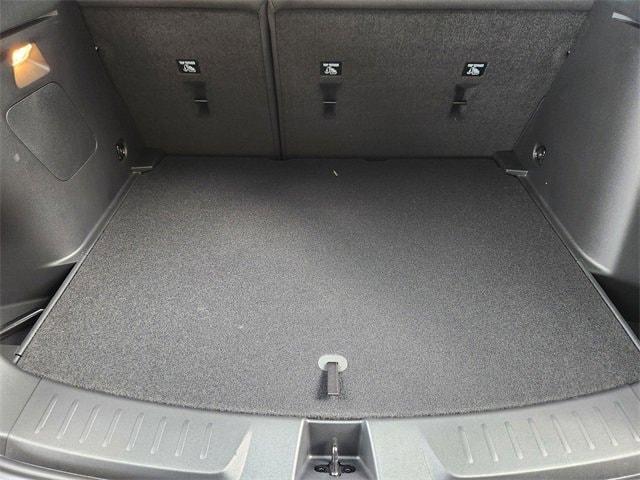 Photo of 2026 Summit White Chevrolet Trailblazer
