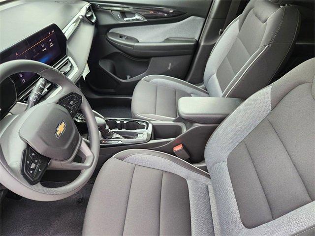 Photo of 2026 Summit White Chevrolet Trailblazer