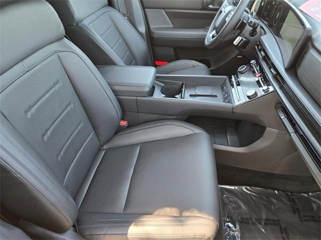 Photo of 2025 Green Hyundai SANTA FE