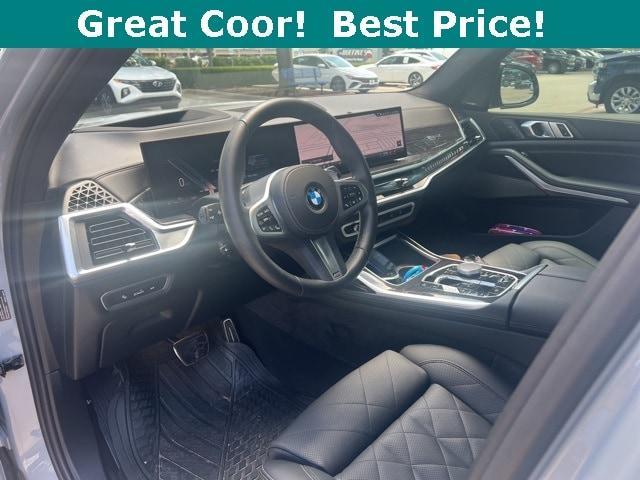 Photo of 2025 Gray Metallic BMW X7