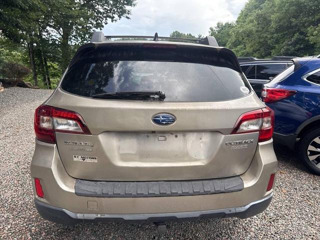 Photo of 2017 Beige Subaru Outback