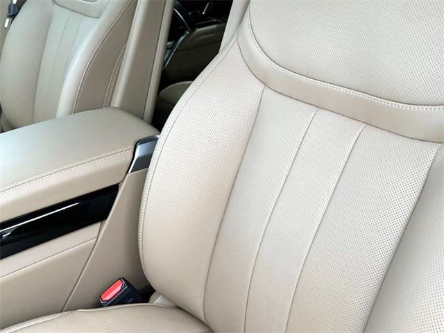 Photo of 2025 Batumi Gold Premium Metallic Land Rover Range Rover