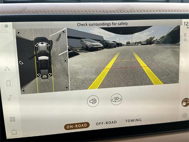 Photo of 2025 Fuji White Land Rover Defender