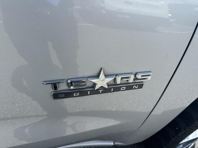 Photo of 2019 Silver Ice Metallic Chevrolet Silverado 1500