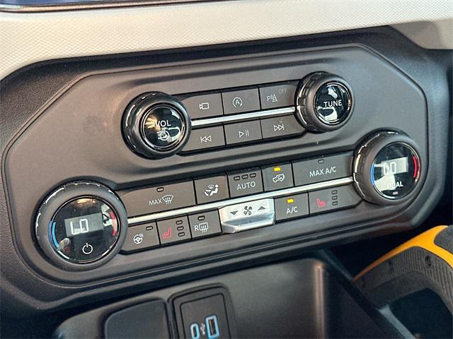 Photo of 2023 Shadow Black Ford Bronco