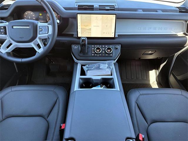 Photo of 2025 Fuji White Land Rover Defender