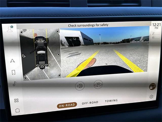 Photo of 2025 Fuji White Land Rover Defender