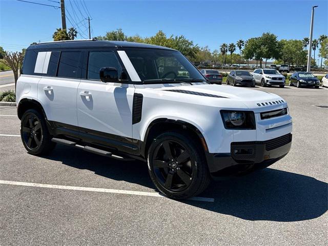 Photo of 2025 Fuji White Land Rover Defender