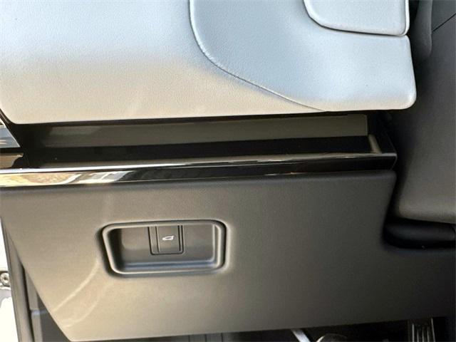 Photo of 2025 Borasco Grey Metallic Land Rover Range Rover Sport