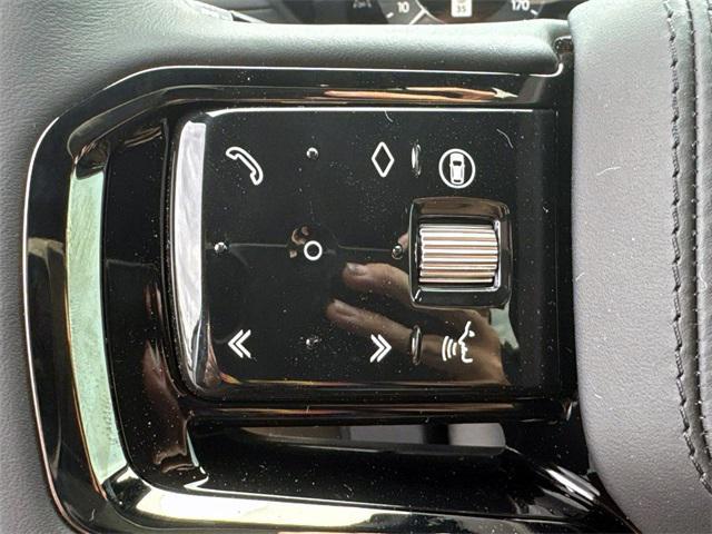 Photo of 2026 Fuji White Land Rover Range Rover Velar