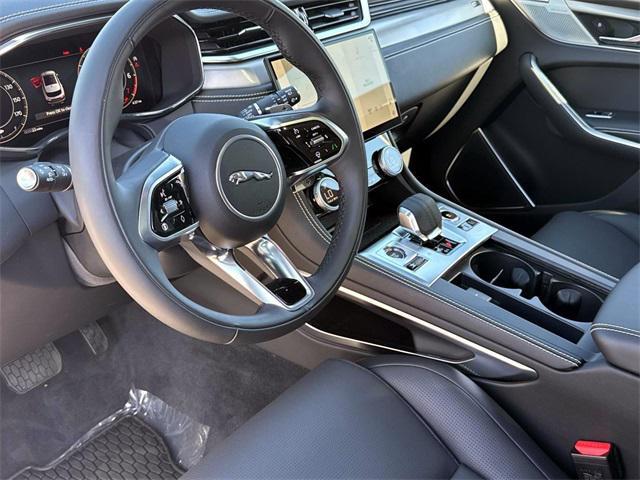 Photo of 2025 Fuji White Jaguar F-PACE