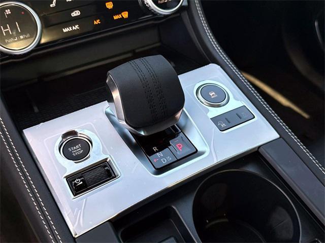 Photo of 2025 Fuji White Jaguar F-PACE