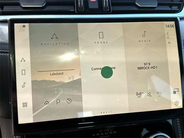 Photo of 2025 Fuji White Jaguar F-PACE