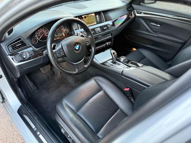 Photo of 2016 Silver BMW 535