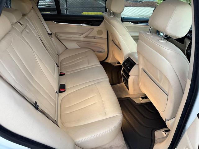 Photo of 2014 White BMW X5
